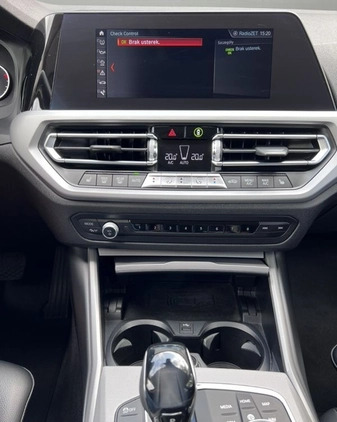 BMW Seria 3 cena 99700 przebieg: 162000, rok produkcji 2019 z Chojnice małe 301